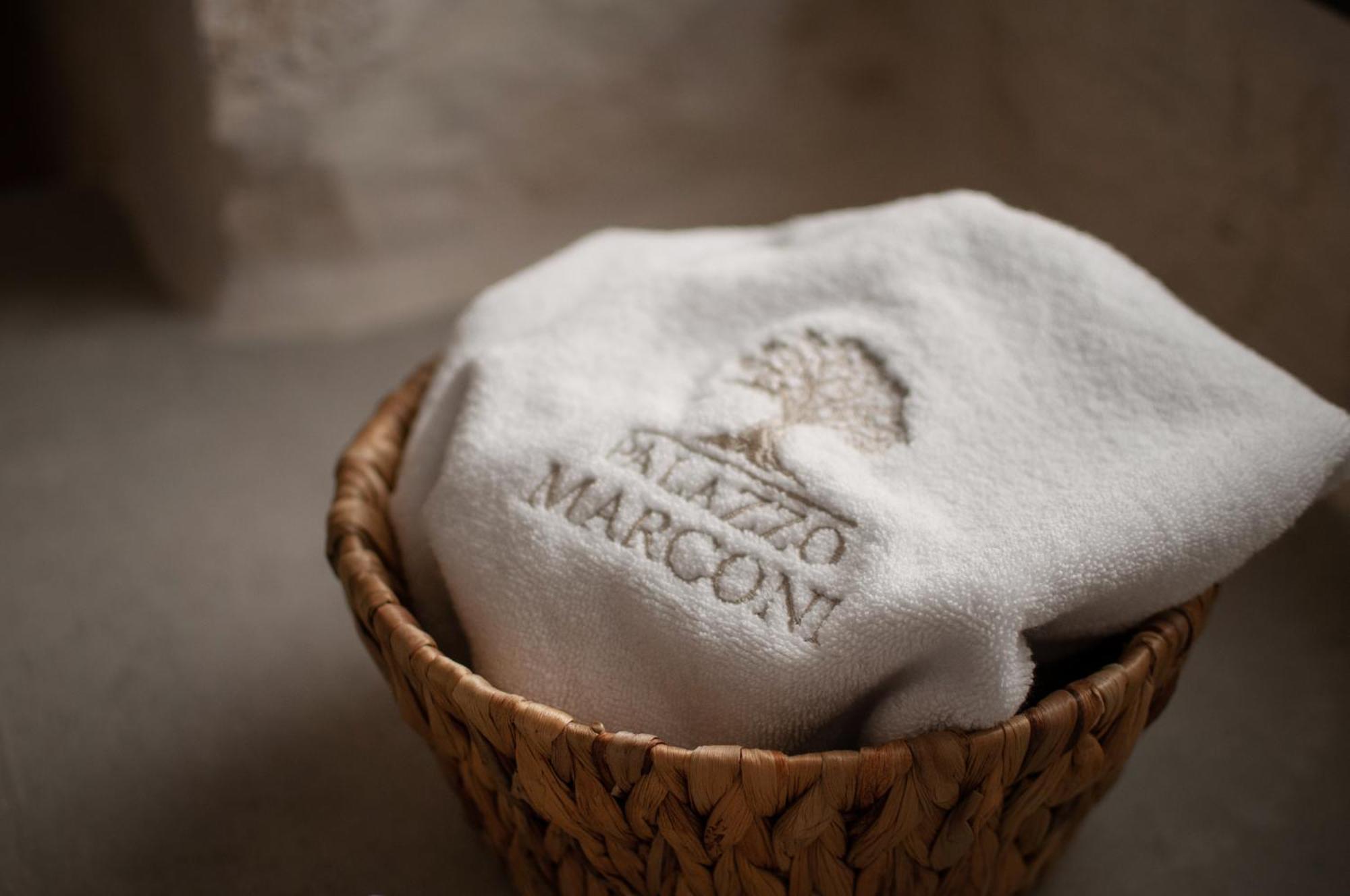 Palazzo Marconi Hotell Locorotondo Eksteriør bilde